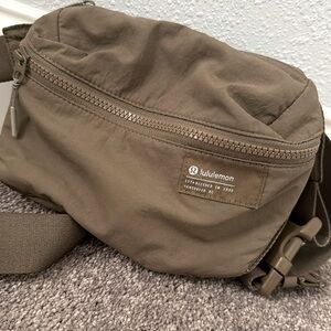 COPY - Lululemon Waist/Crossbody Pack